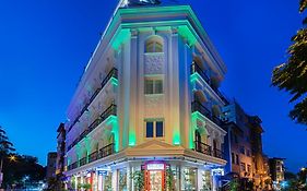 马格诺拉宫殿酒店
